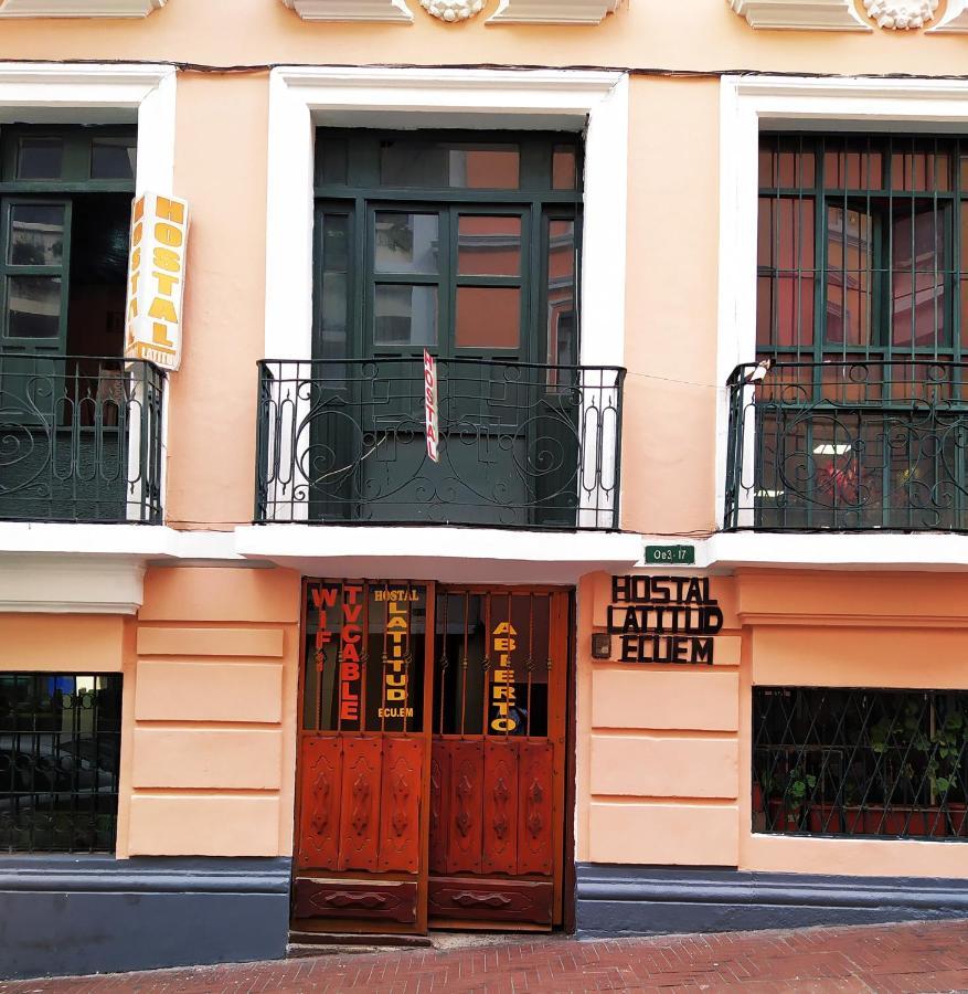 Hostal Latitud Ecuem Quito Exterior photo